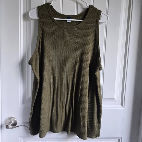 Old Navy Luxe Flowy Tank - Picture 1 of 2
